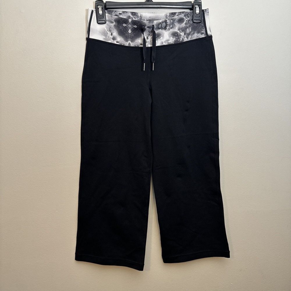 Lululemon Women's Black Smoked Waistband Wide Leg Crop Pants Size 4 Stretch
